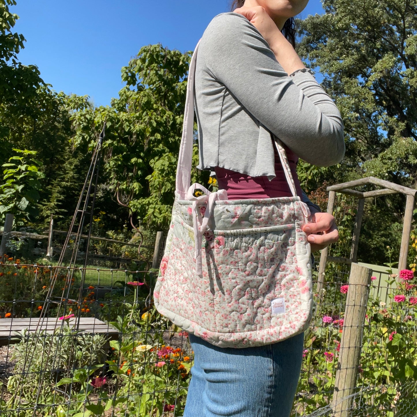 Bow bag | Newspaper Quilt