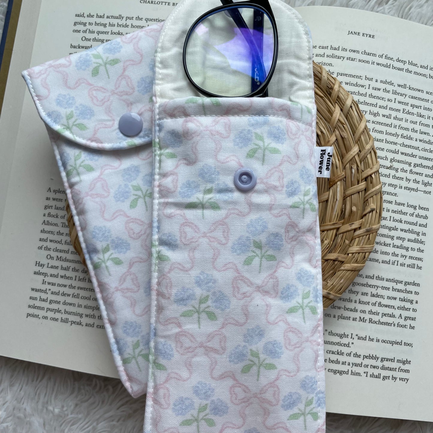 Glasses Sleeve | Bow Tied Hydrangea