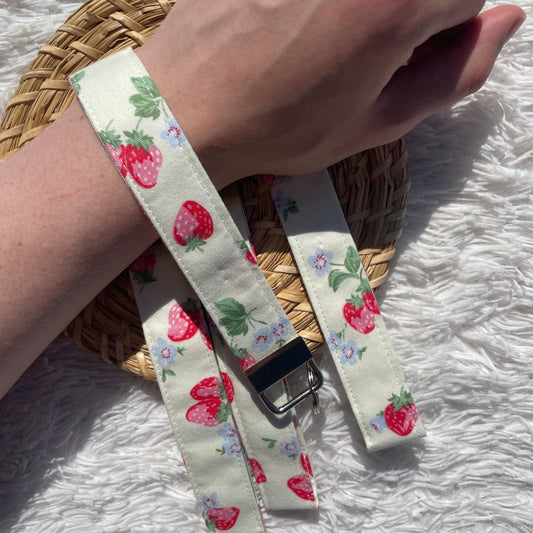 Keychain Wristlet | Strawberries and Cream