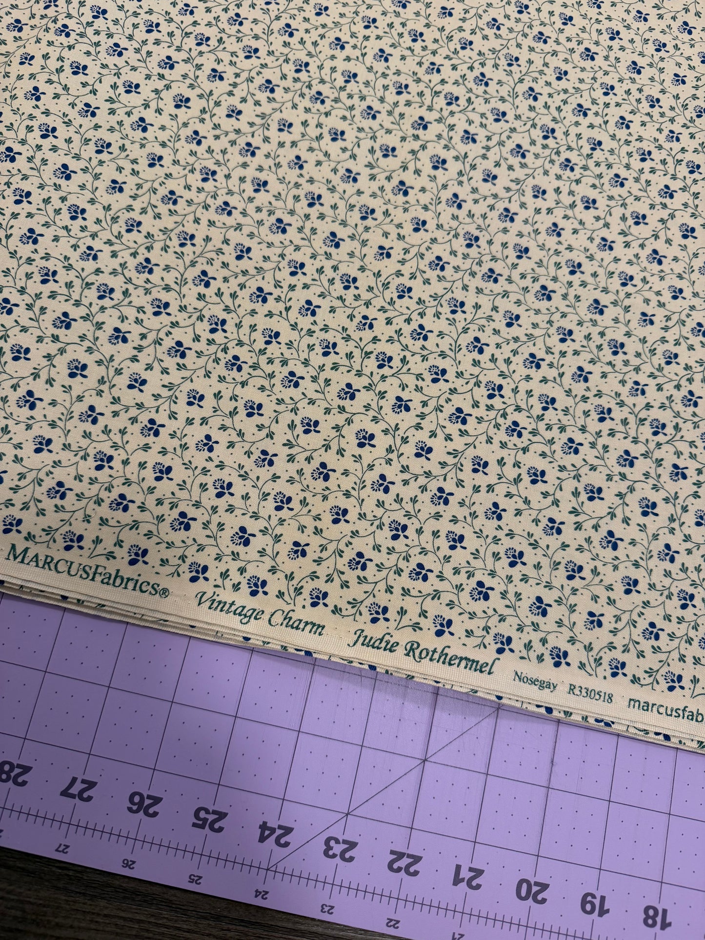 Vintage Charm | Marcus Fabrics | per ¼ yard