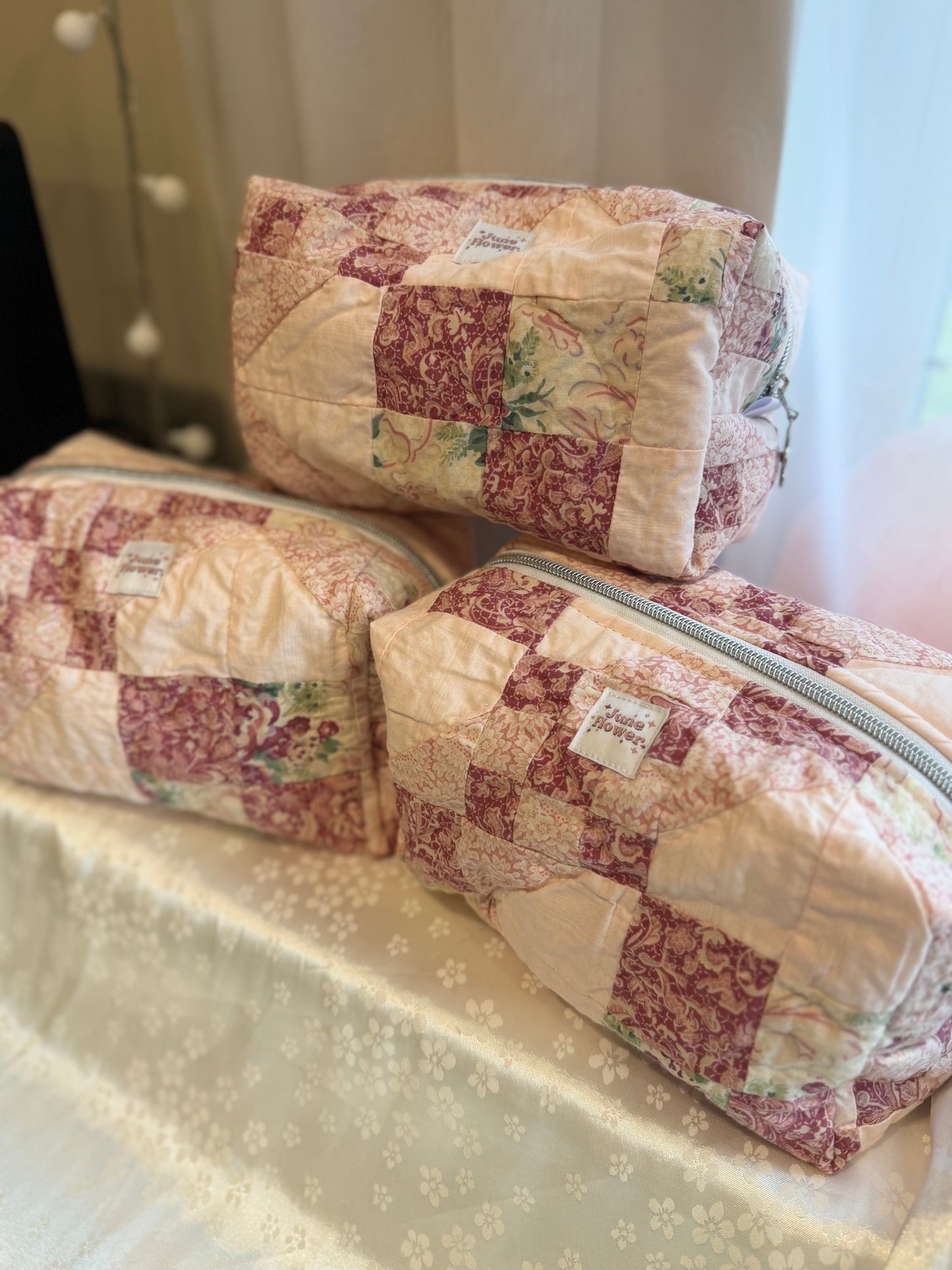 Large Makeup Bag | Heirloom Quilt Pink
