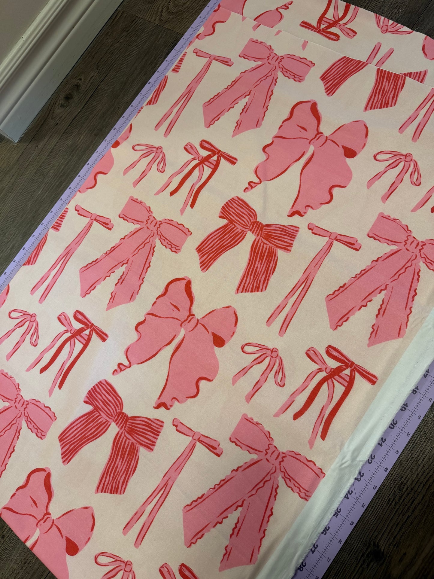 Large Bows | Spoonflower | per ¼ yard