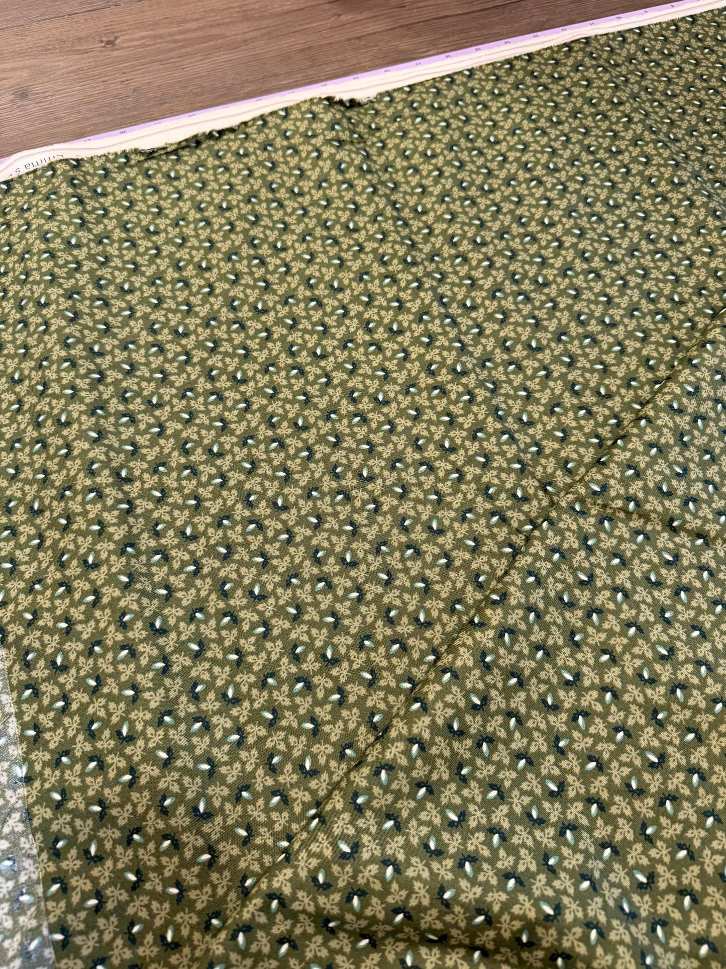 Emma's Dry Goods | Connecting Threads | per ¼ yard