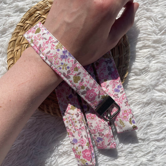 Keychain Wristlet | June's Bramble