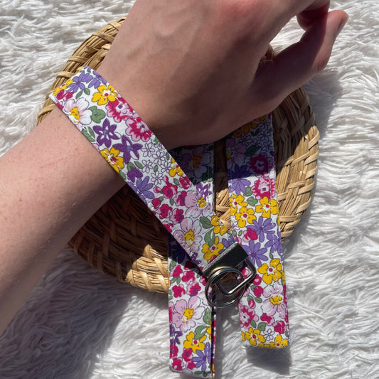 Keychain Wristlet | Wild Ditsy Floral