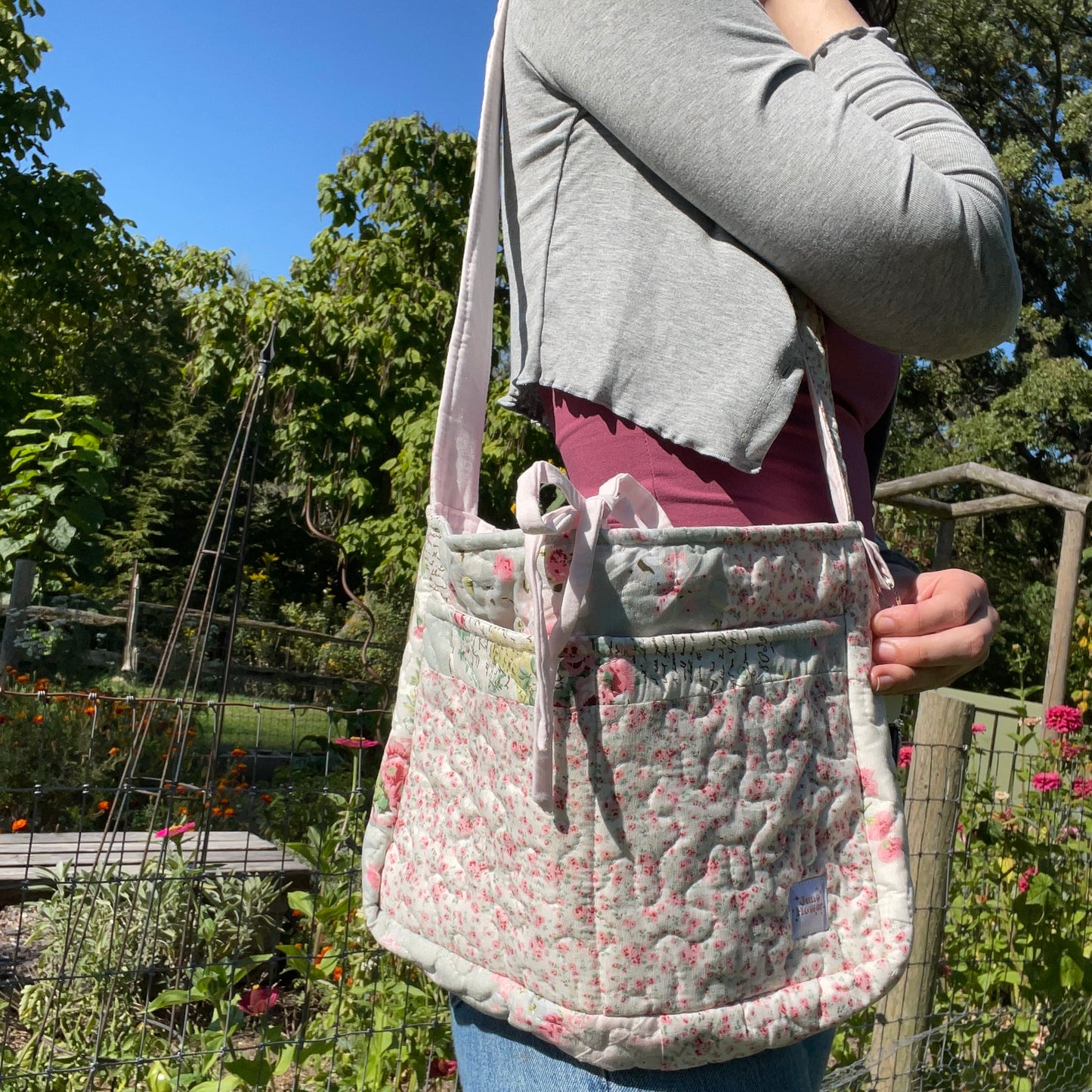 Bow bag | Newspaper Quilt