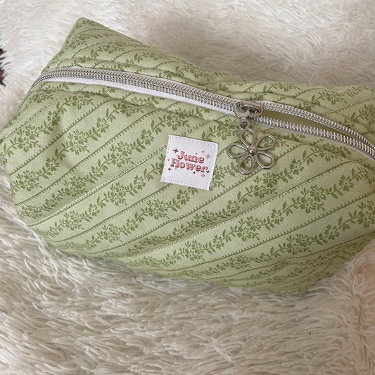 Large Makeup Bag | Green Vines