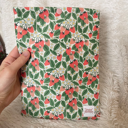 Book Sleeve | Strawberry Harvest