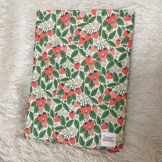 Book Sleeve | Strawberry Harvest