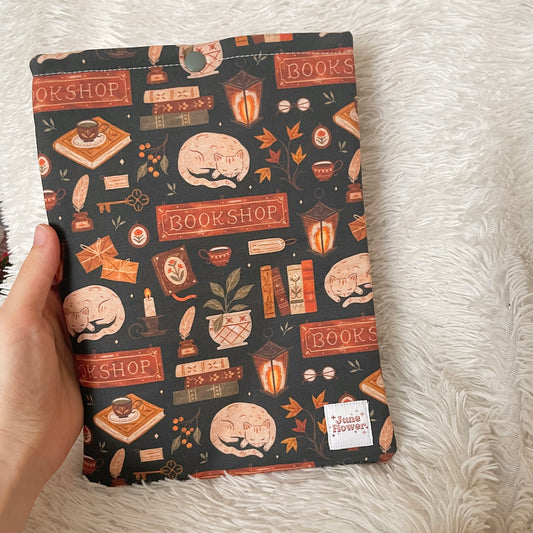 Book Sleeve | Cat Bookshop