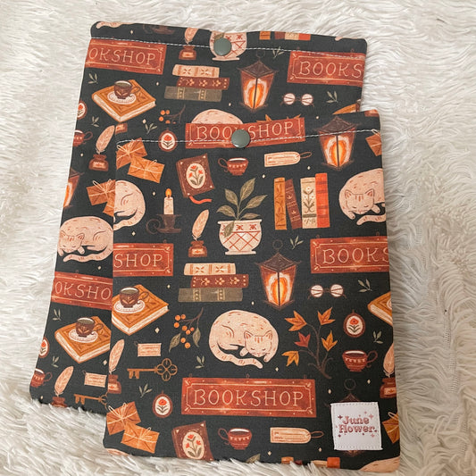 Book Sleeve | Cat Bookshop