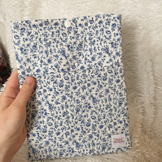 Book Sleeve | Ditsy Blue