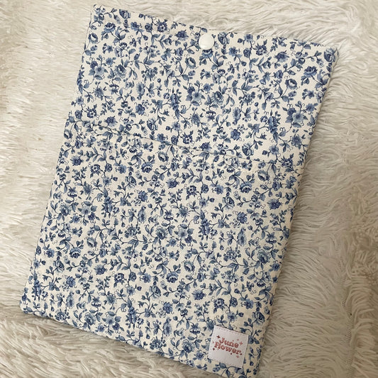 Book Sleeve | Ditsy Blue