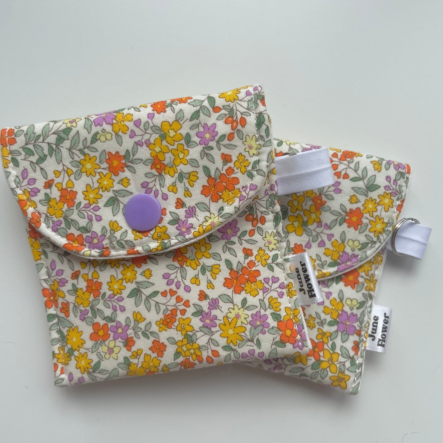 Earbuds / Airpods Case | Orange Ditsy Floral