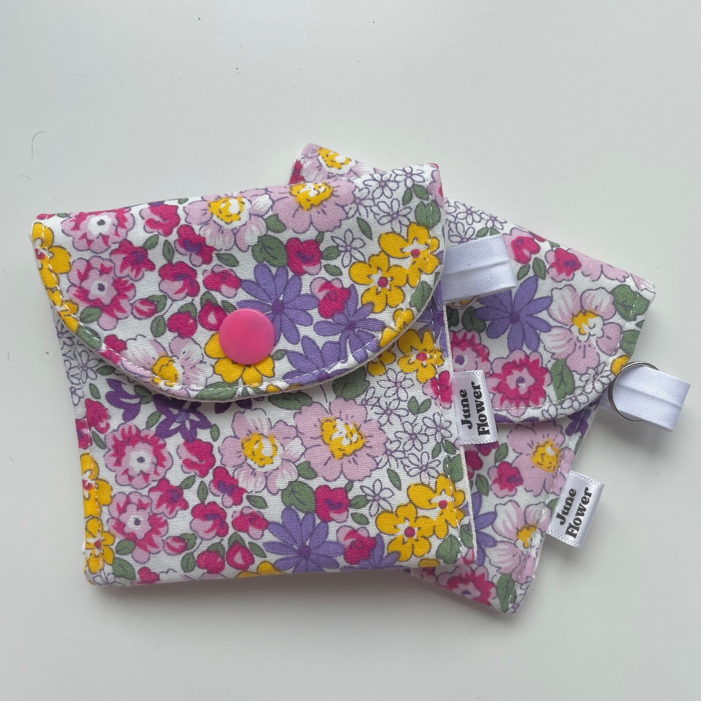 Earbuds / Airpods Case | Wild Ditsy Floral