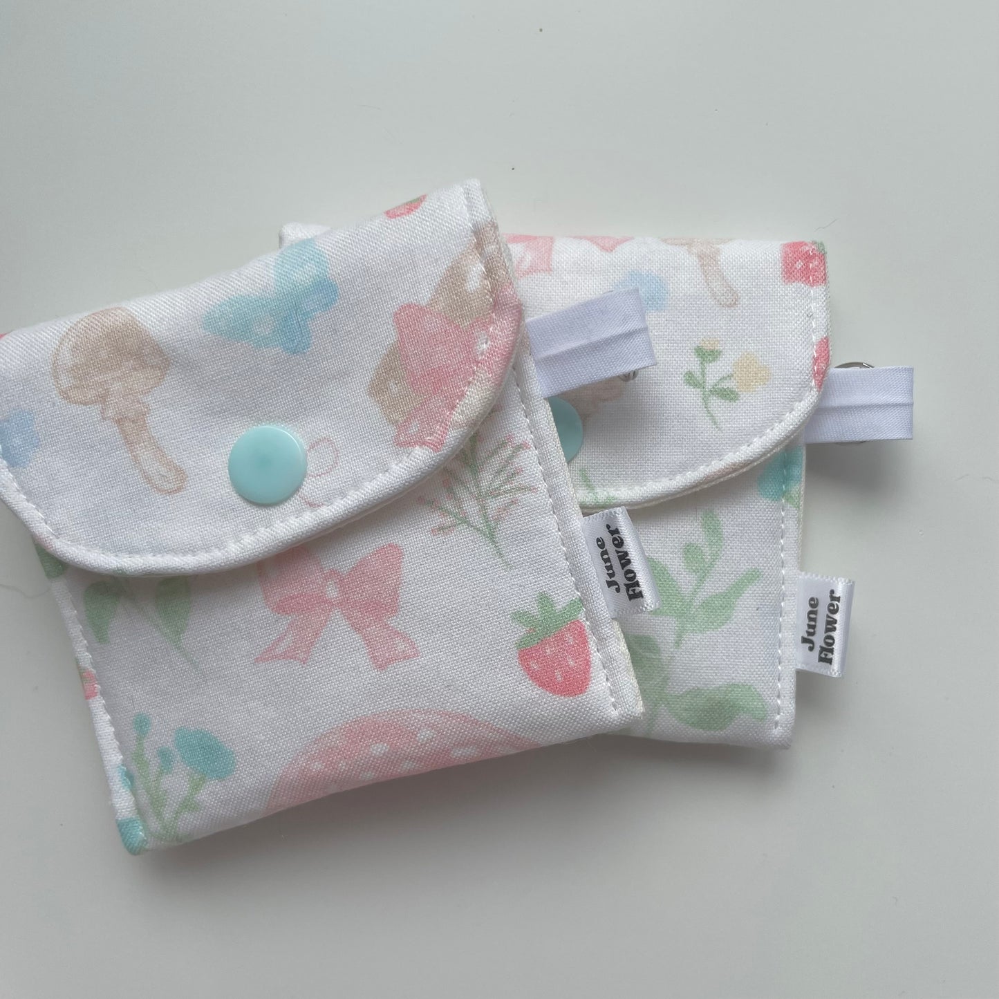 Earbuds / Airpods Case | Coquette Mushrooms