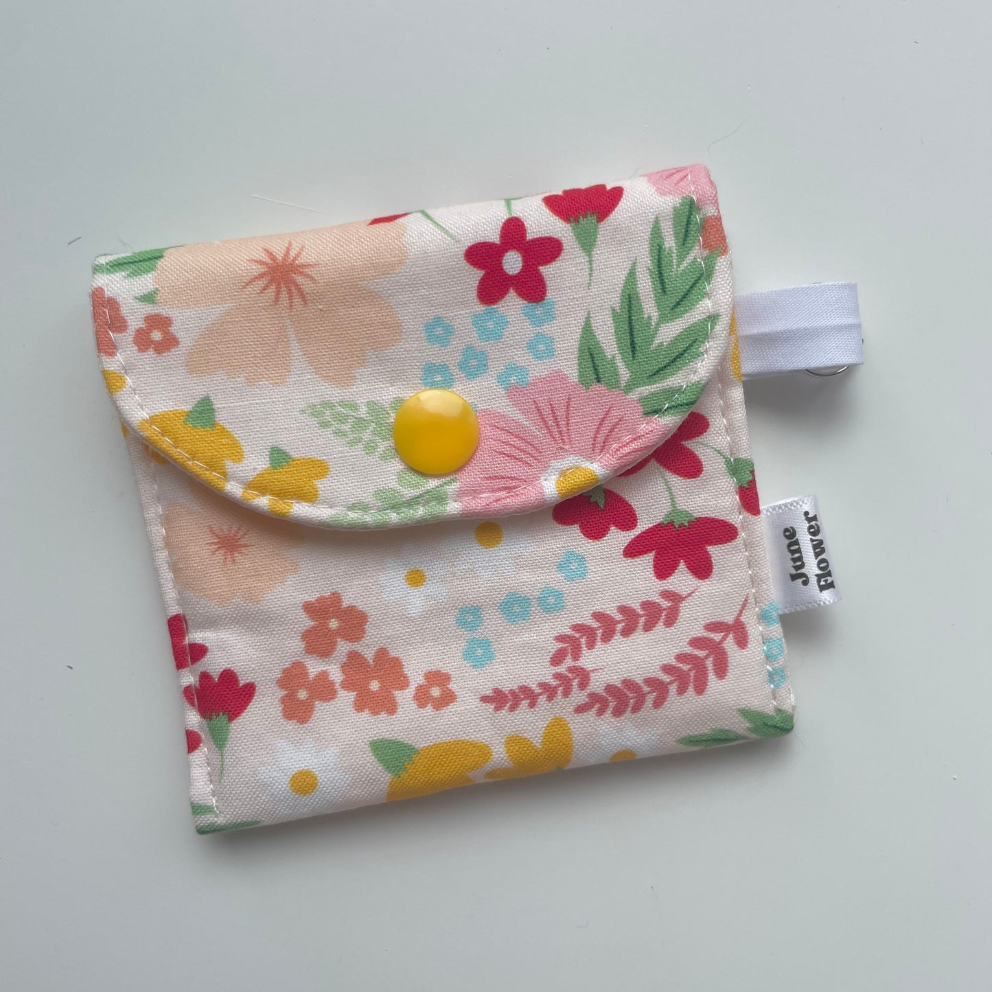 Earbuds / Airpods Case | Petal & Peach
