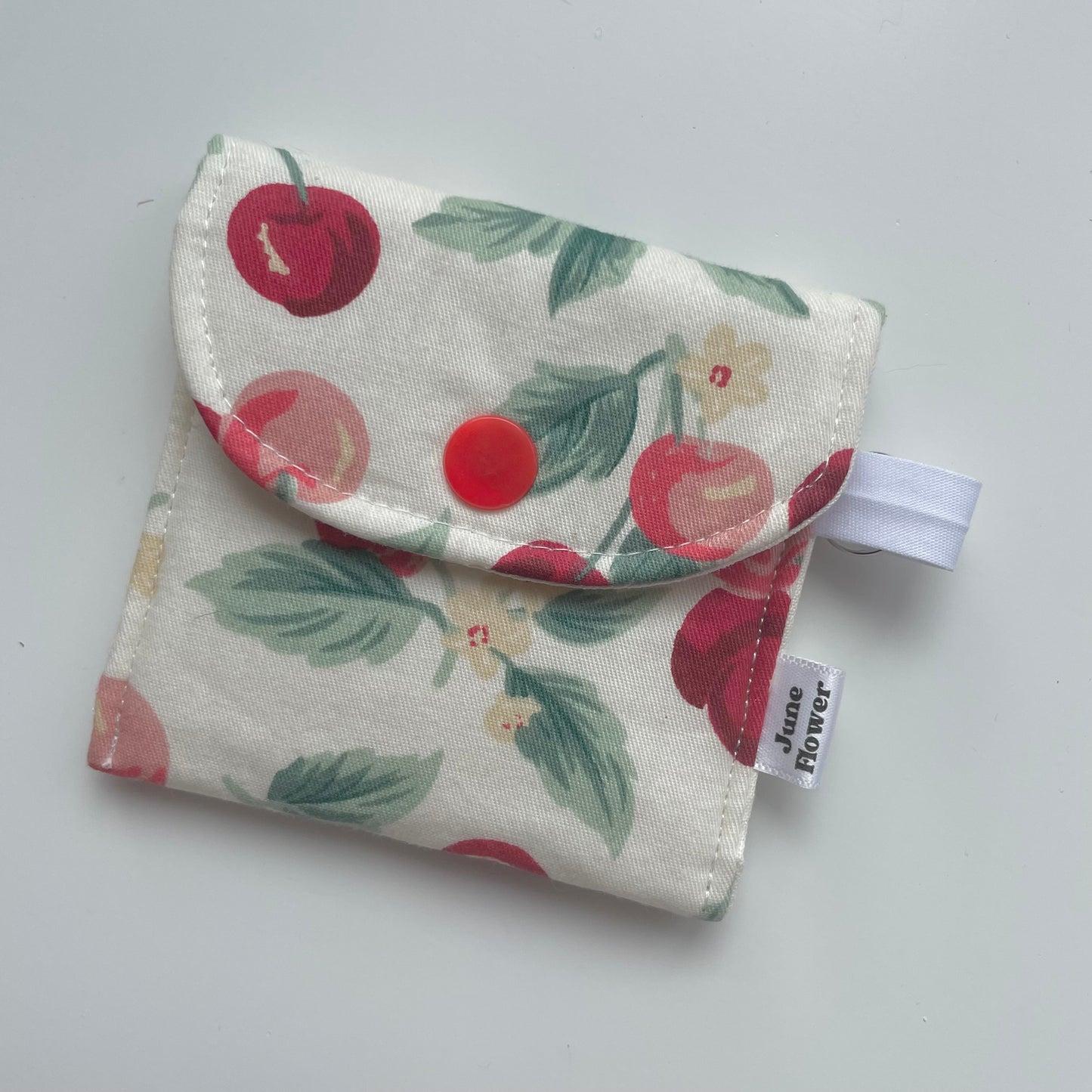 Earbuds / Airpods Case | Cherries
