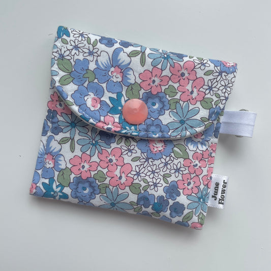 Earbuds / Airpods Case | Blue Liberty Floral