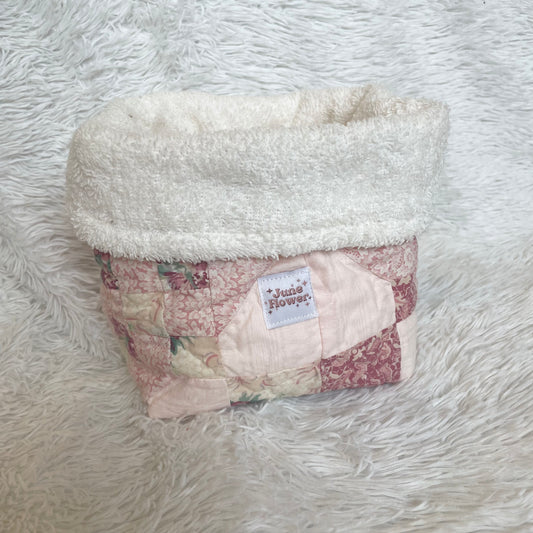 Vanity Bucket | Heirloom Quilt Pink