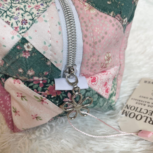 Large Makeup Bag | Heirloom Quilt Green Pink