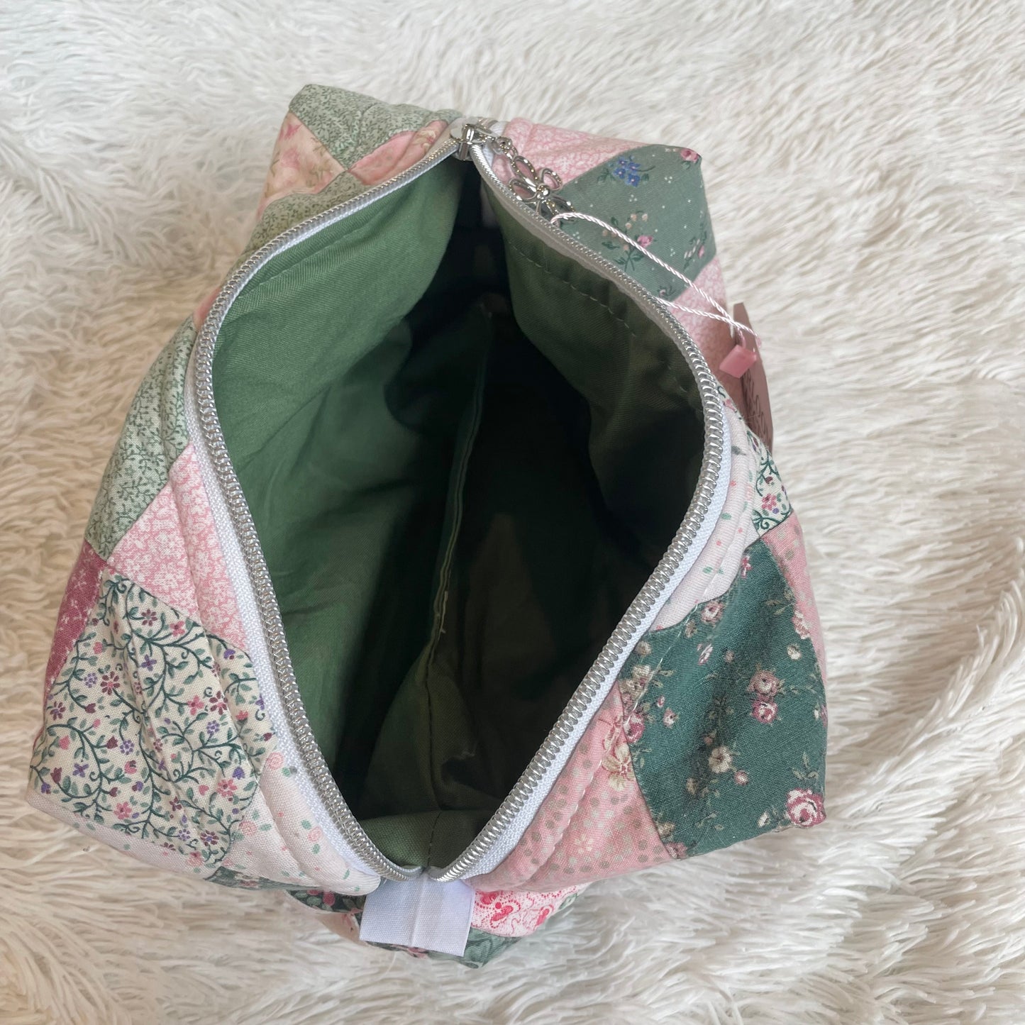 Large Makeup Bag | Heirloom Quilt Green Pink