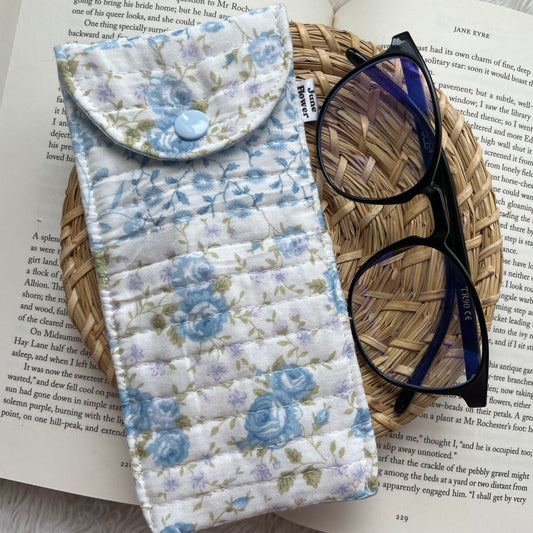 Glasses Sleeve | Floral Blue Quilt