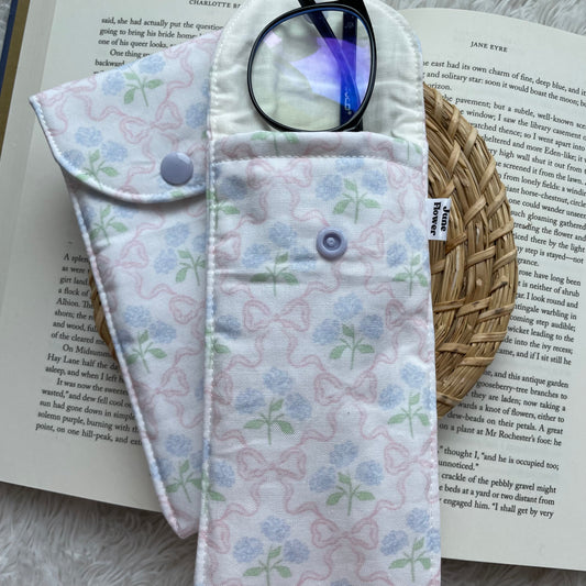 Glasses Sleeve | Bow Tied Hydrangea