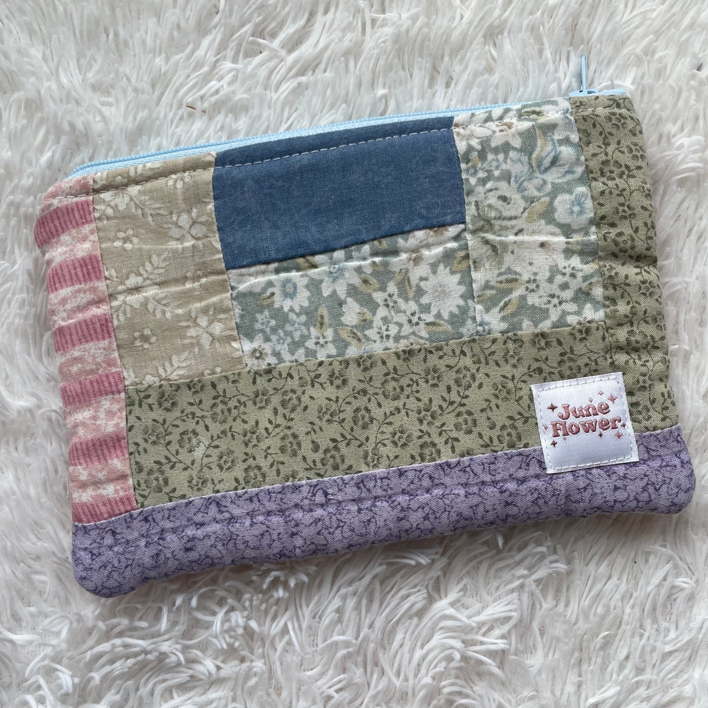 Wallet Pouch | Vintage Quilt 2