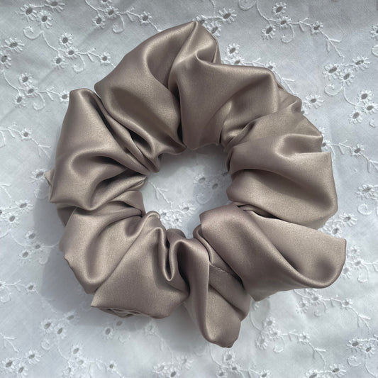 Regular Satin Scrunchie | Mushroom