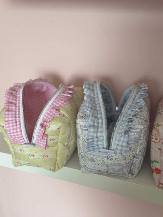 Ruffle Makeup Bag | Regency Bloom